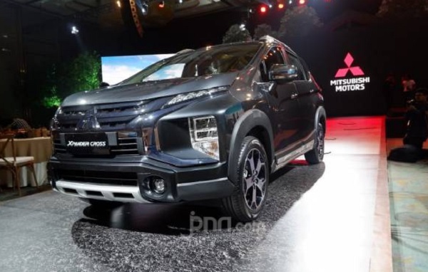 Ini 6 Perbedaan Mitsubishi Xpander Cross Dengan Varian Standar GenPI Co